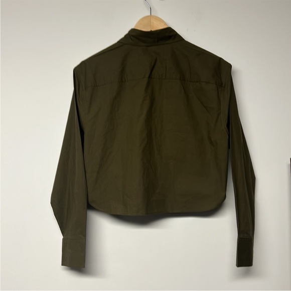 Banana Republic Boxy Cropped Button Down Shirt - Picture 9 of 9